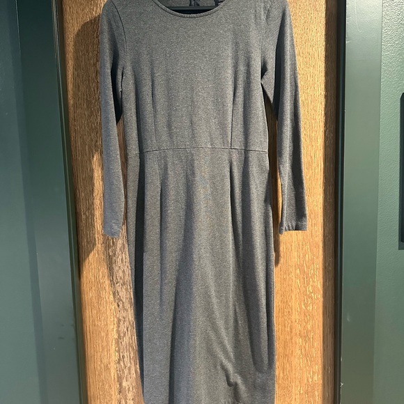 J. Crew Knit Gray Long Sleeve Midi Dress sz 8 - Picture 2 of 4